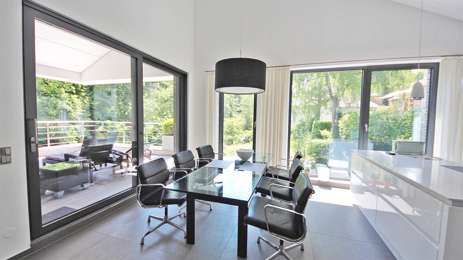 Villa exklusives Bauen Stadtvilla hochwertiger Wohnungsbau Architekturbüro Mischo Architekt moderne Architektur Innenarchitektur Bauplanung Schlüsselfertig Projektentwicklung Generalunternehmer Generalübernehmer Bauträger Generalplaner Kreis Borken Ahaus Bocholt Borken Gescher Gronau Heek Heiden Isselburg Legden Raesfeld Reken Rhede Schöppingen Stadtlohn Suedlohn Velen Vreden Kreis Recklinghausen Castrop-Rauxel Dorsten Gladbeck Herten Marl Recklinghausen Datteln Haltern am See Oer-Erkenschwick Waltrop Kreis Coesfeld Ascheberg Billerbeck Coesfeld Dülmen Havixbeck Lüdinghausen Nordkirchen Gemeinde Nottuln Stadt Olfen Gemeinde Rosendahl Gemeinde Senden